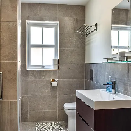 Centurion Rise בית נופש *